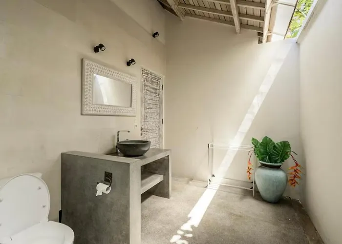 Spacious 3br Center Bingin Villa *